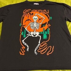 ROMWE Graphic Skeleton T-shirt Sz Medium